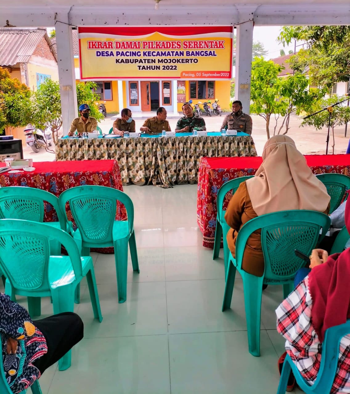 PEMBACAAN IKRAR DAMAI PILKADES SERENTAK DESA PACING KECAMATAN BANGSAL