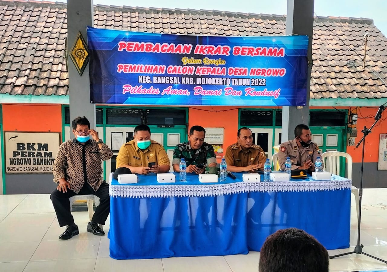 PEMBACAAN IKRAR DAMAI PILKADES SERENTAK DESA NGROWO KECAMATAN BANGSAL