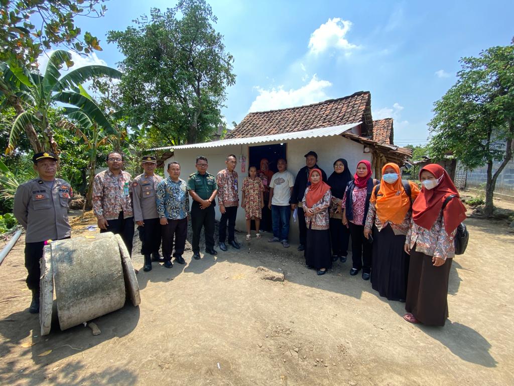 PEMANTAUAN TIM PERCEPATAN PENURUNAN STUNTING (TPPS) KECAMATAN DAWARBLANDONG TERHADAP IBU HAMIL STUNTING PASCA PERSALINAN