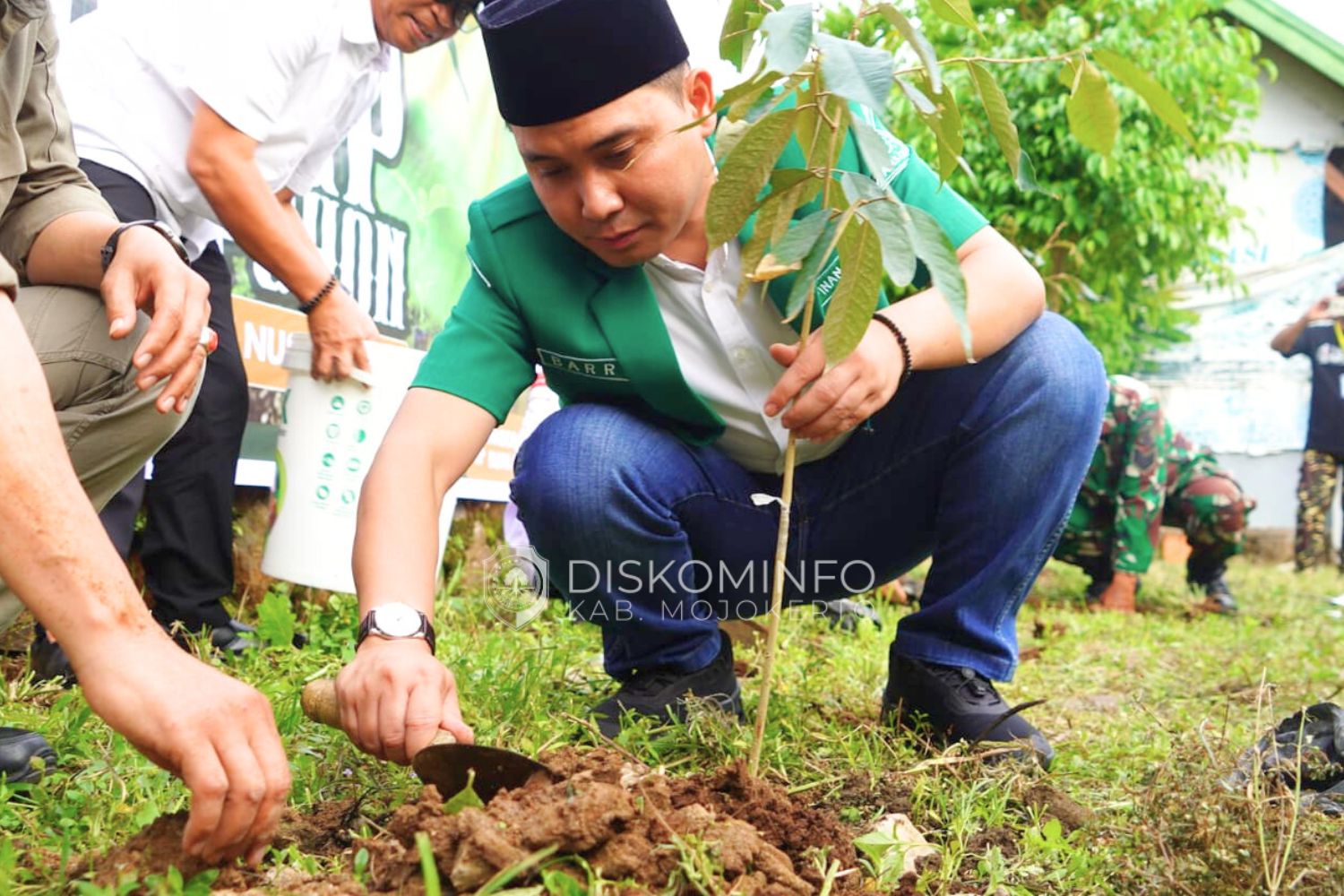 GP Ansor Kabupaten Mojokerto Gelar Educamp dan Tanam 1.000 Pohon, Bupati Albarra Nilai Tanam Pohon adalah Shodaqoh untuk Bumi