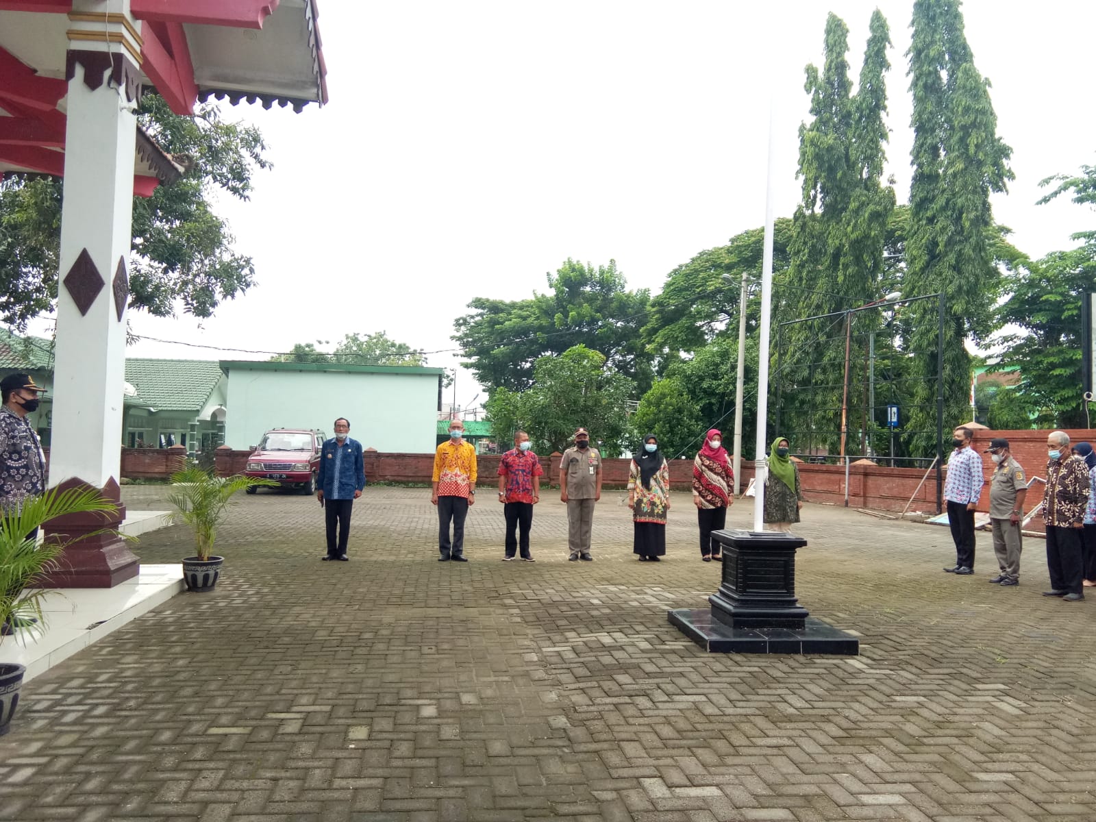 KEGIATAN APEL PAGI STAF KEC, JETIS, DINAS INSTANSI, PENDAMPING DESA, UPK PNPM, PKH DI LINGKUNGAN KECAMATAN JETIS