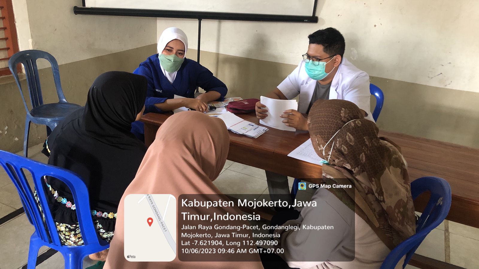 Pelaksanaan Posyandu Lansia  Posbindu PTM ( pos pembinaan terpadu penyakit tidak menular) dan Pemeriksaan Mata oleh RS Umum Kartini Mojosari