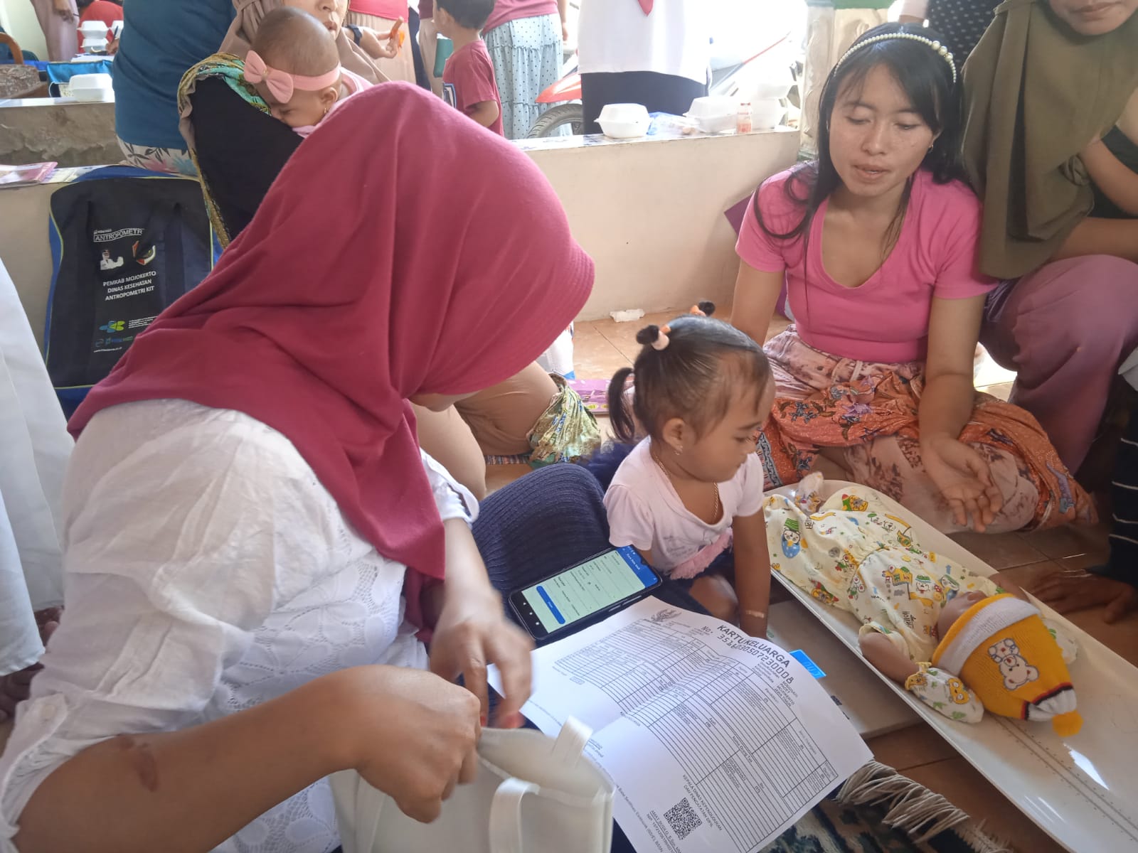 Posyandu Balita dan Pemberian Obat Cacing di Dusun Bulakkunci Desa Nogosari