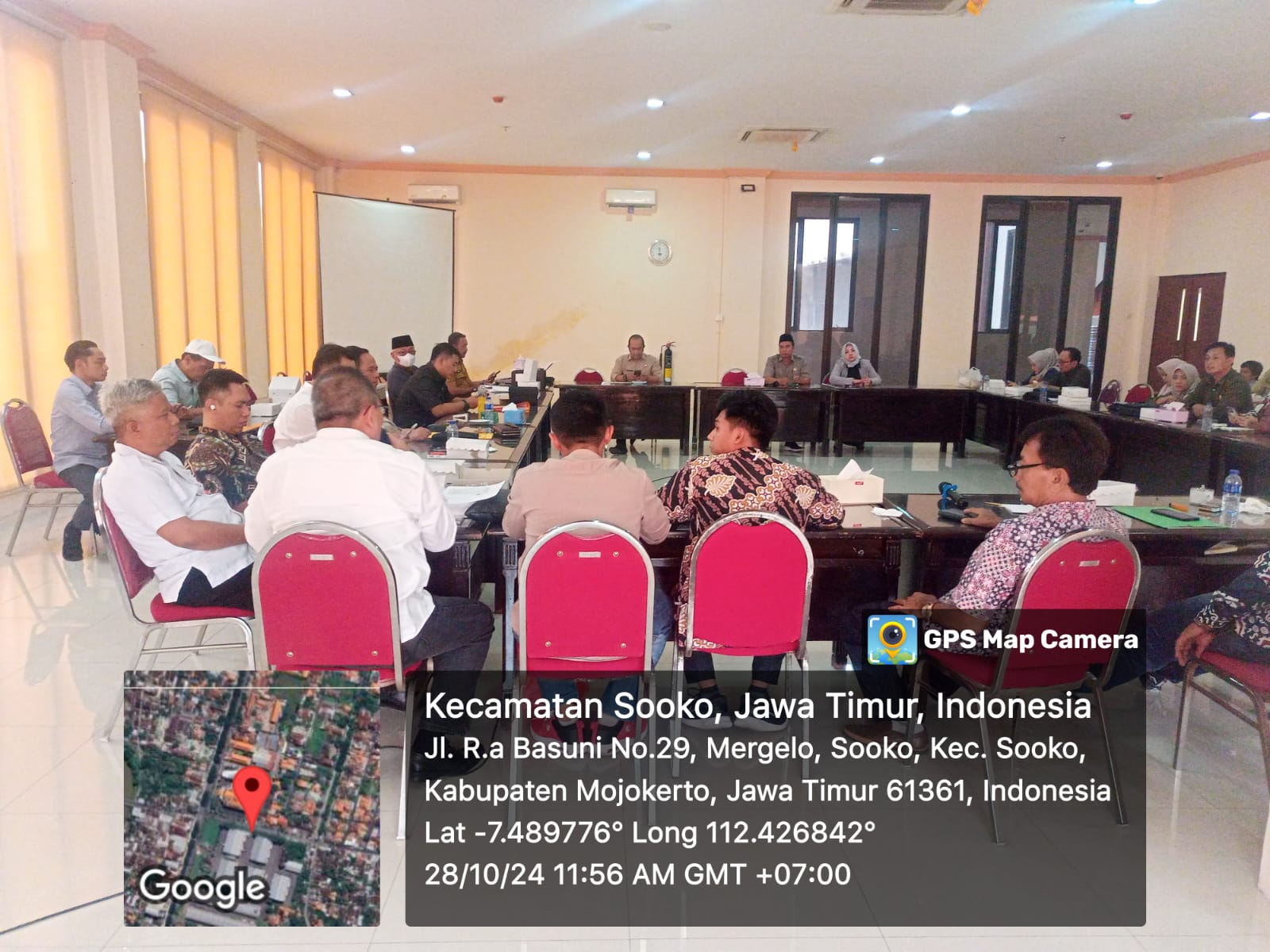 Rapat Konsultasi Komisi-komisi DPRD dan Badan Anggaran terkait pembahasan Raperda tentang APBD T.A 2025, Tanggal 28 Oktober 2024